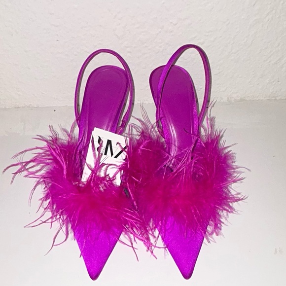 ZARA Fuschia feathered heels - Picture 1 of 13